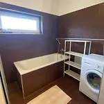 Bratislava, Bagra Family Apartment, Bathtub, Balcony, Free Parking, 6km Old Town *