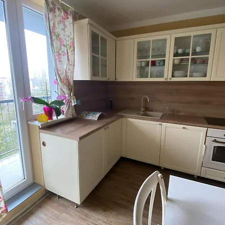 Bratislava, Bagra Family Apartment, Bathtub, Balcony, Free Parking, 6km Old Town