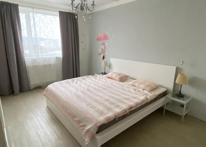 Bagra Apartment, 1-4 Guests, Free Parking & Wifi, 10 Min From Downtown * Bratislava