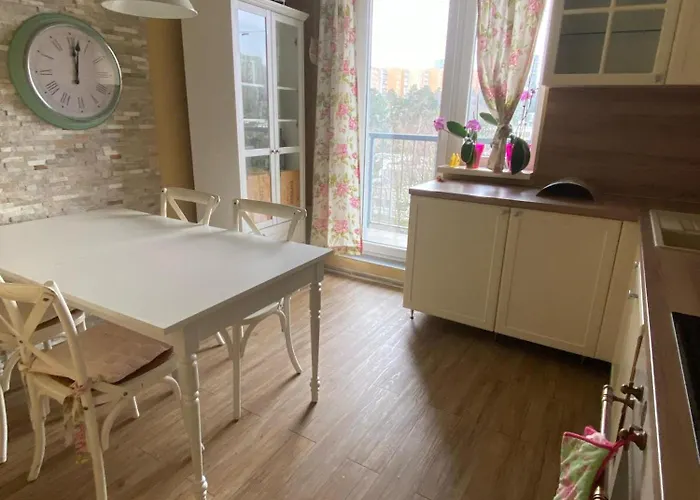 Bagra Family Apartment, 1-4 Guests, 65m2, Balcony, Bathtub, Free Parking, Wifi, 6km Old Town, Apartment *