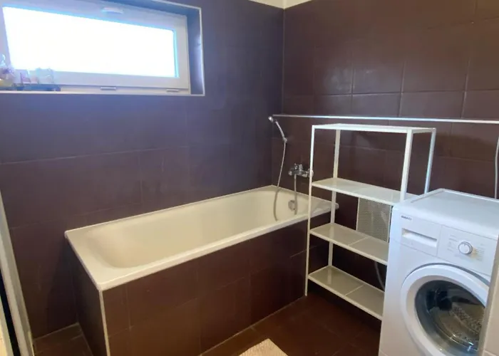 Bagra Family Apartment, 1-4 Guests, 65m2, Balcony, Bathtub, Free Parking, Wifi, 6km Old Town, *